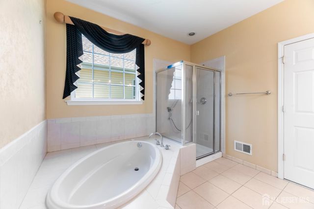 255 Spring Meadow Way, Monroe, NJ 08831