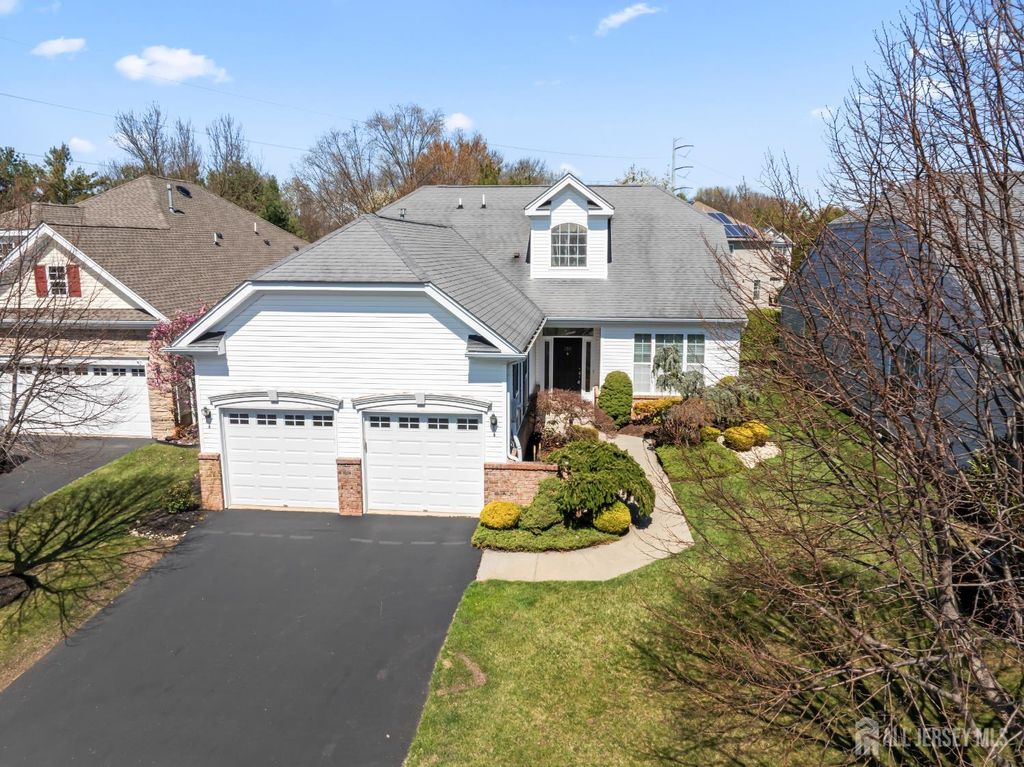 255 Spring Meadow Way, Monroe, NJ 08831
