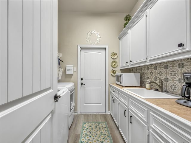 1821 Amos Ct, Corpus Christi, TX 78418
