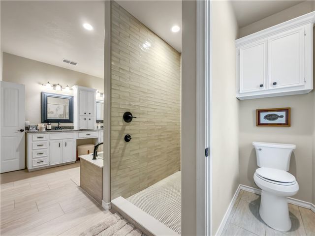 1821 Amos Ct, Corpus Christi, TX 78418
