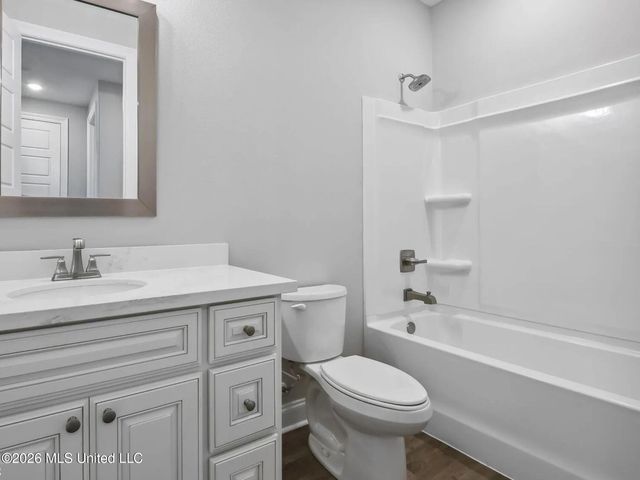 6820 Enclave Lane, Ocean Springs, MS 39564