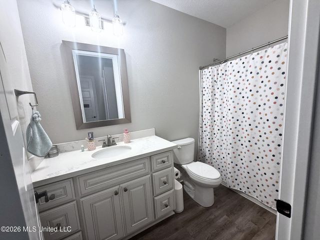 6820 Enclave Lane, Ocean Springs, MS 39564