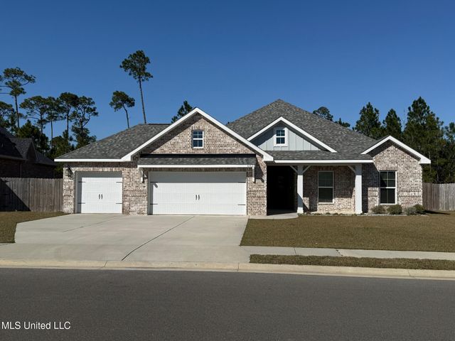 6820 Enclave Lane, Ocean Springs, MS 39564
