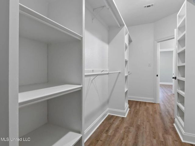 6820 Enclave Lane, Ocean Springs, MS 39564