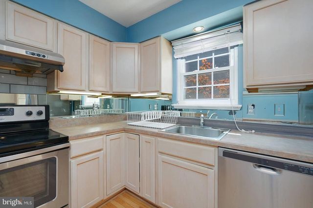 14 CHERRY BEND CT, Germantown, MD 20874