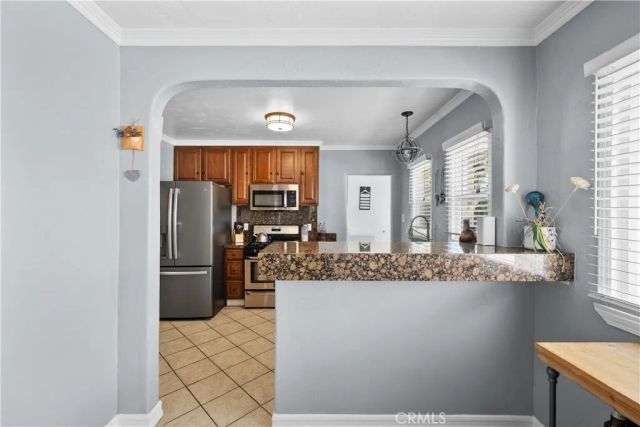 1010 E Santa Anita, Burbank, CA 91501