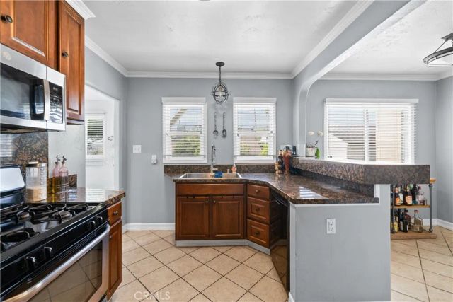 1010 E Santa Anita, Burbank, CA 91501