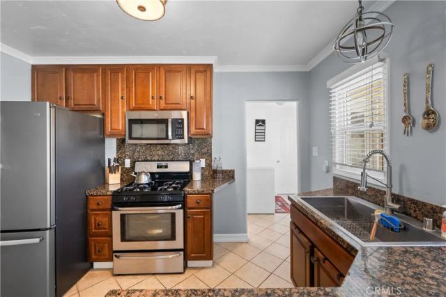 1010 E Santa Anita, Burbank, CA 91501