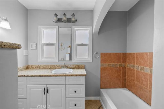 1010 E Santa Anita, Burbank, CA 91501