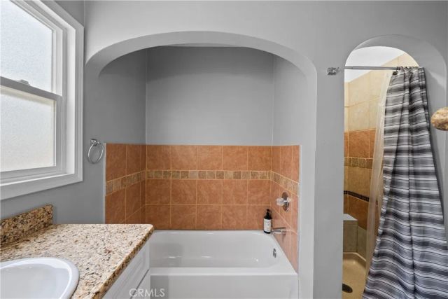 1010 E Santa Anita, Burbank, CA 91501