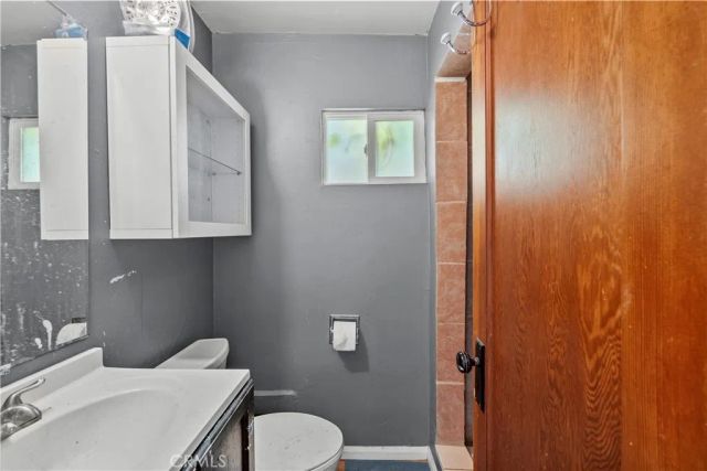 1010 E Santa Anita, Burbank, CA 91501