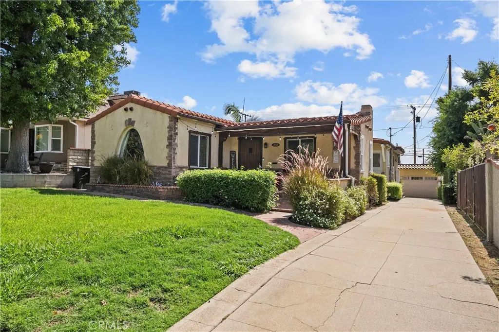 1010 E Santa Anita, Burbank, CA 91501