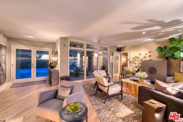 3827 RHODES Avenue, Studio City (los Angeles), CA 91604