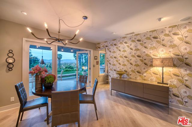 3827 RHODES Avenue, Studio City (los Angeles), CA 91604