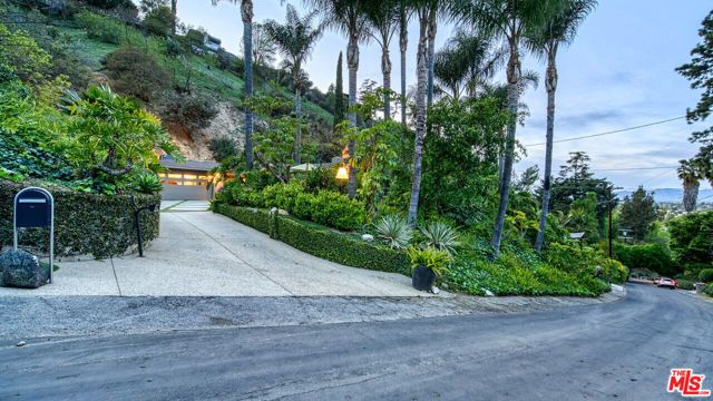 3827 RHODES Avenue, Studio City (los Angeles), CA 91604