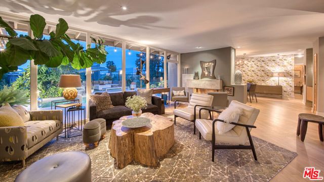 3827 RHODES Avenue, Studio City (los Angeles), CA 91604