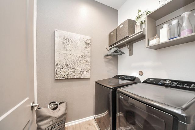 243 S Spotted Fern Drive, Montgomery, TX 77316