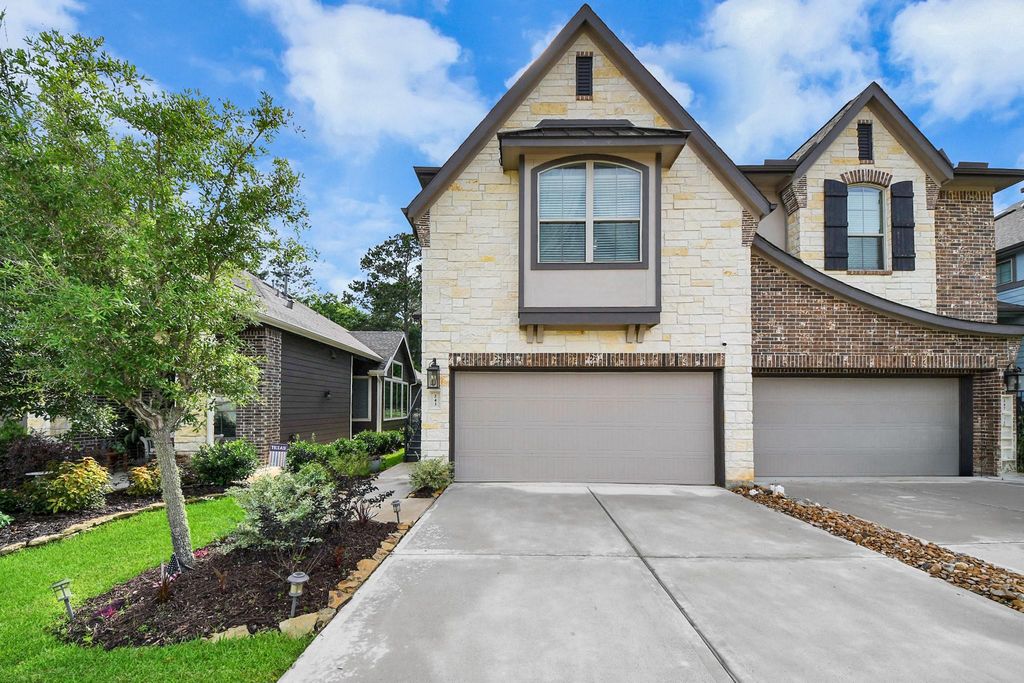 243 S Spotted Fern Drive, Montgomery, TX 77316