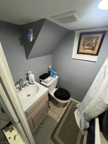 438 W 2Nd St, Plainfield City, NJ 07060