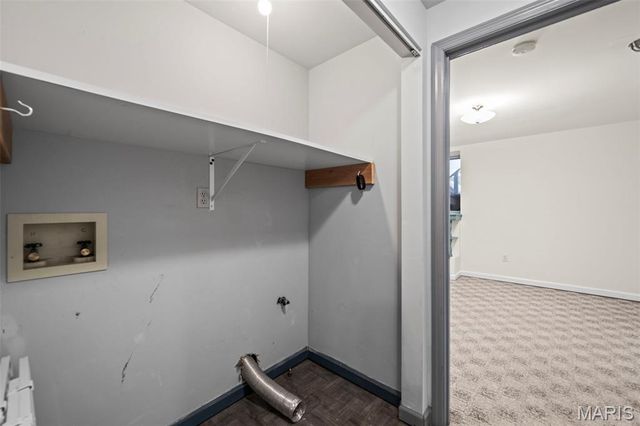1200 Mackay Place, St Louis, MO 63104