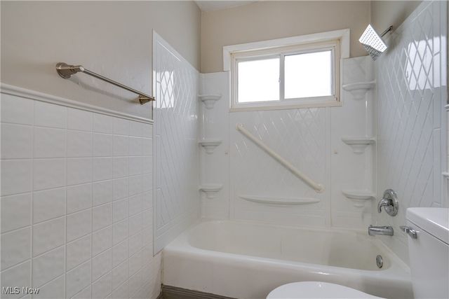 2953 Clearfield Avenue, Akron, OH 44314