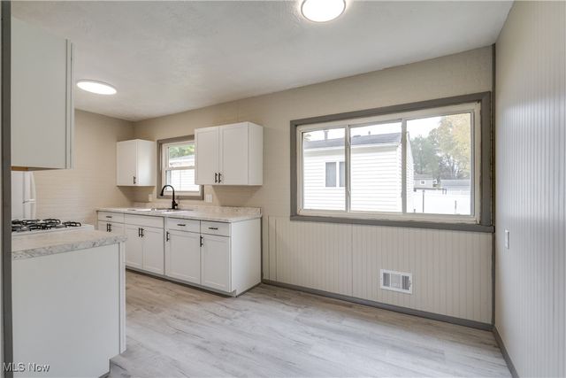 2953 Clearfield Avenue, Akron, OH 44314