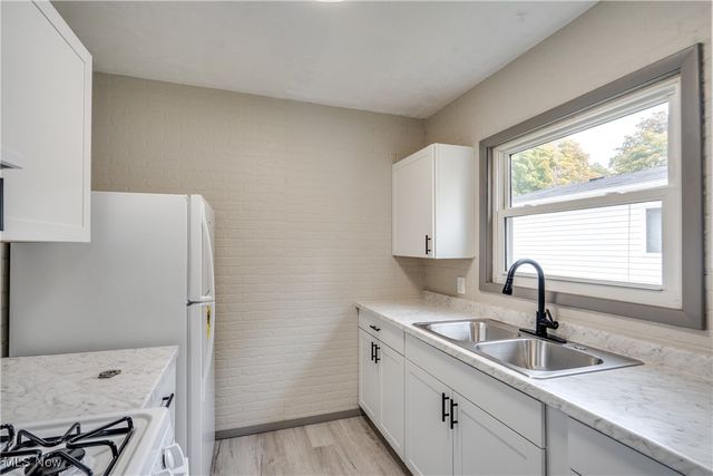 2953 Clearfield Avenue, Akron, OH 44314