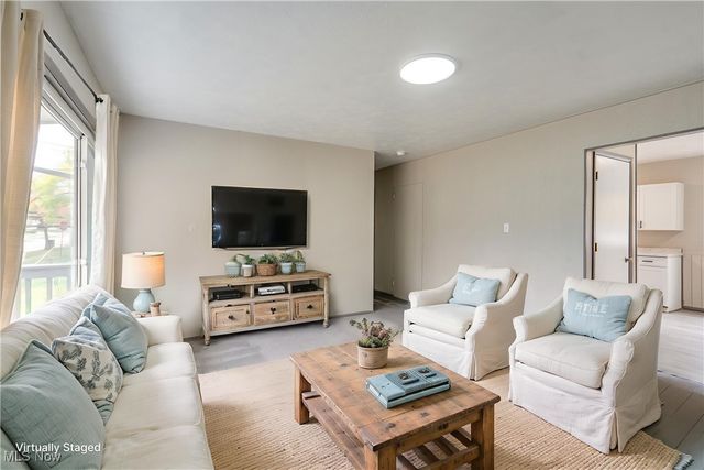 2953 Clearfield Avenue, Akron, OH 44314