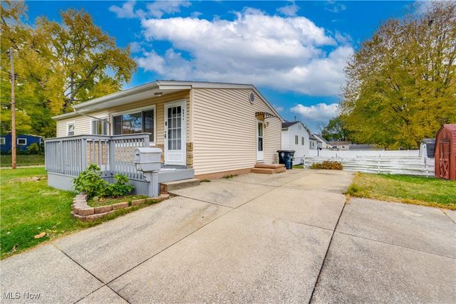 2953 Clearfield Avenue, Akron, OH 44314