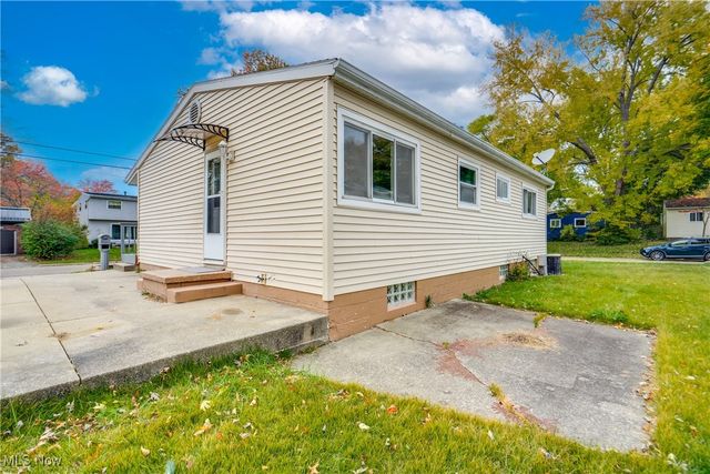 2953 Clearfield Avenue, Akron, OH 44314