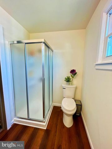100 HOMECREST AVE, Ewing, NJ 08638