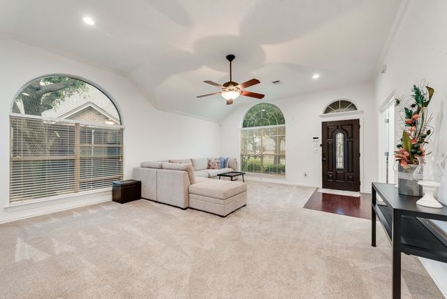 7057 Ridge Crest Drive, North Richland Hills, TX 76182