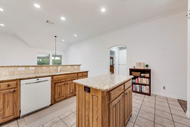 7057 Ridge Crest Drive, North Richland Hills, TX 76182