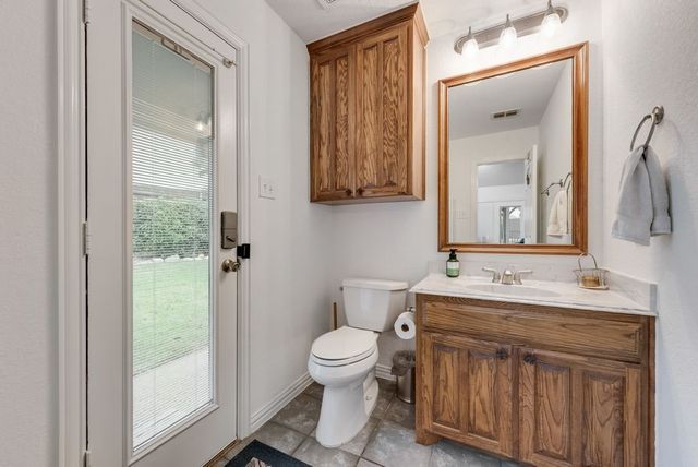 7057 Ridge Crest Drive, North Richland Hills, TX 76182