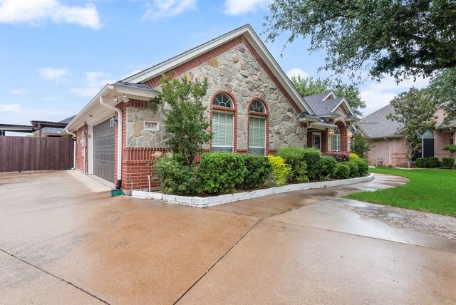 7057 Ridge Crest Drive, North Richland Hills, TX 76182