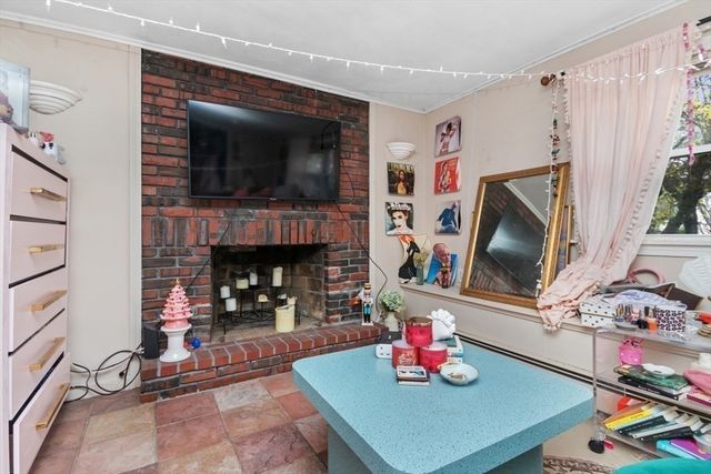 176 Mallard Way, Waltham, MA 02452