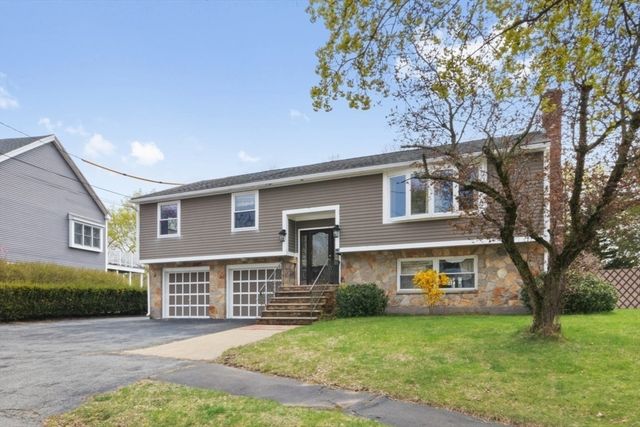 176 Mallard Way, Waltham, MA 02452
