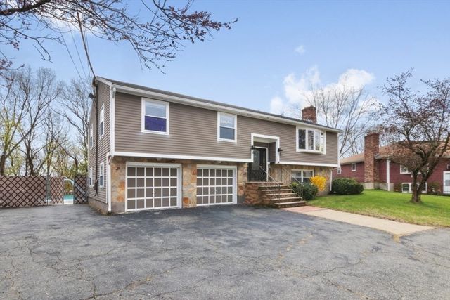176 Mallard Way, Waltham, MA 02452