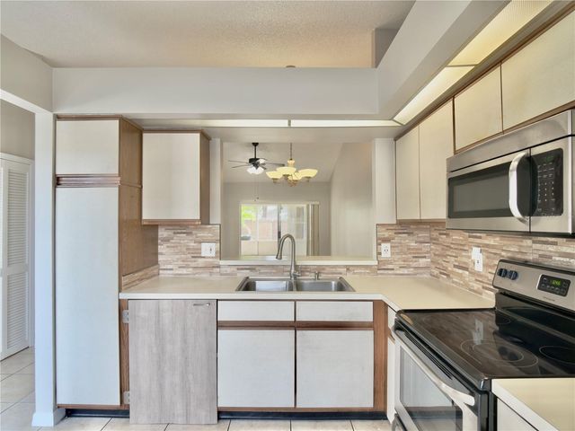 1357 LUCAYA CIRCLE, Orlando, FL 32824