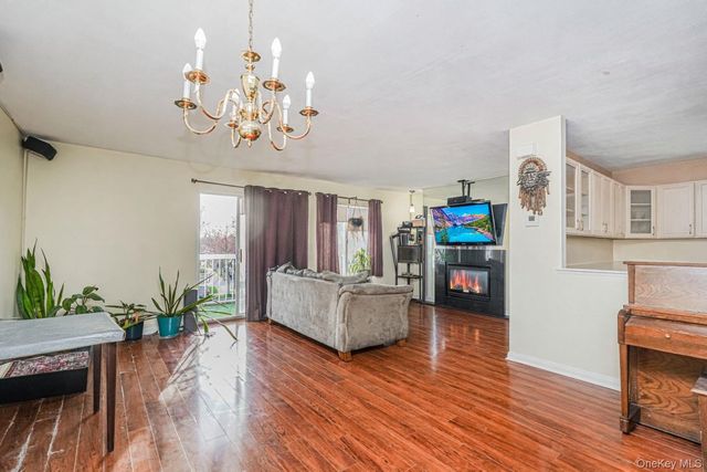 109 Indale Avenue, Staten Island, NY 10309