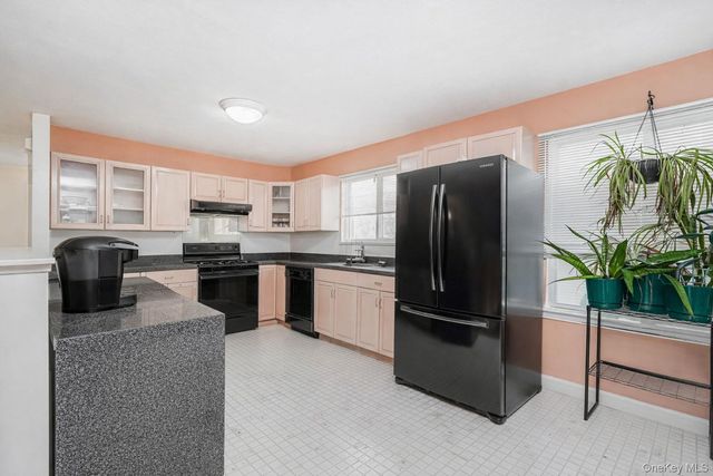 109 Indale Avenue, Staten Island, NY 10309