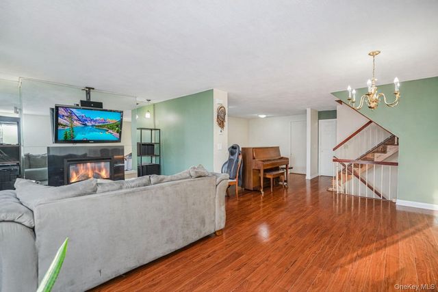 109 Indale Avenue, Staten Island, NY 10309