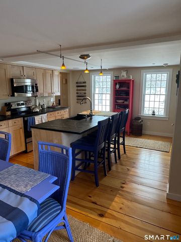 84 Waterside Lane APT 3, Clinton, CT 06413