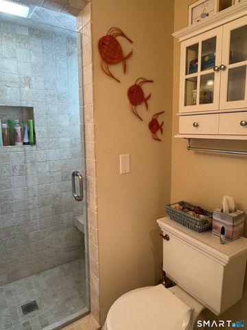 84 Waterside Lane APT 3, Clinton, CT 06413