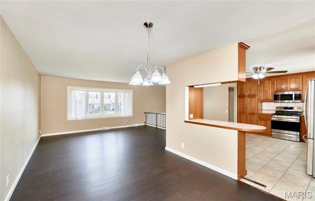 10515 Copperfield Drive, Affton, MO 63123