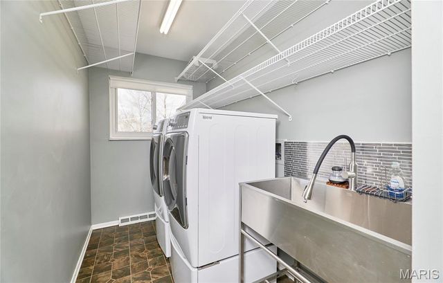 10515 Copperfield Drive, Affton, MO 63123