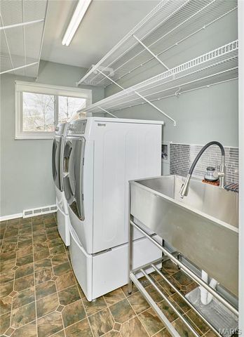 10515 Copperfield Drive, Affton, MO 63123