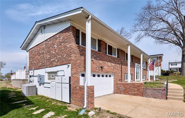 10515 Copperfield Drive, Affton, MO 63123