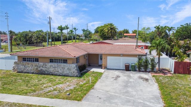 7600 W 15th Ave, Hialeah, FL 33014