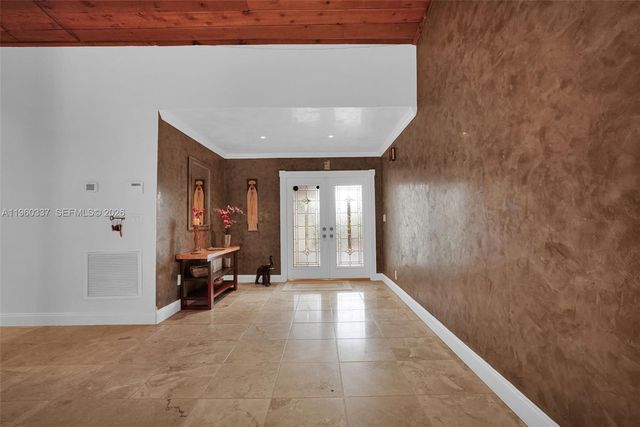 5021 SW 168th Avenue, Southwest Ranches, FL 33331